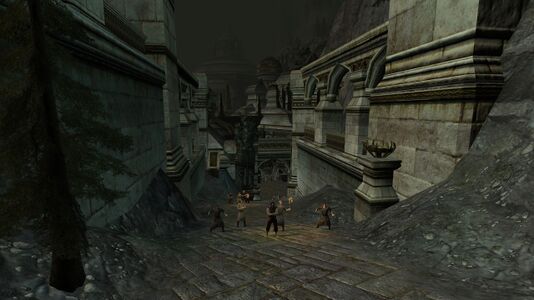 Descent to Rath Dínen