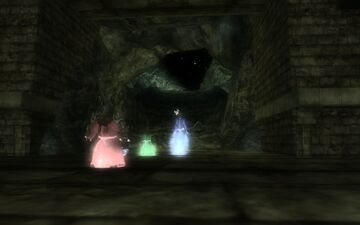 Adventurers under the Halls' spell