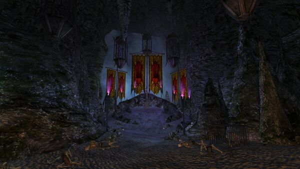 Brigand Cave Skunkwood Throne.jpg