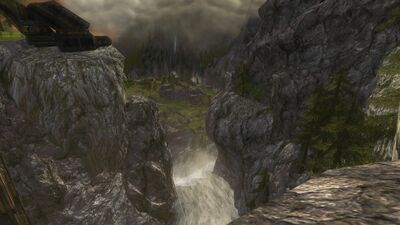 After passing under the bridge, the Greylin plummets off the cliffs of Elderslade in a dramatic drop.