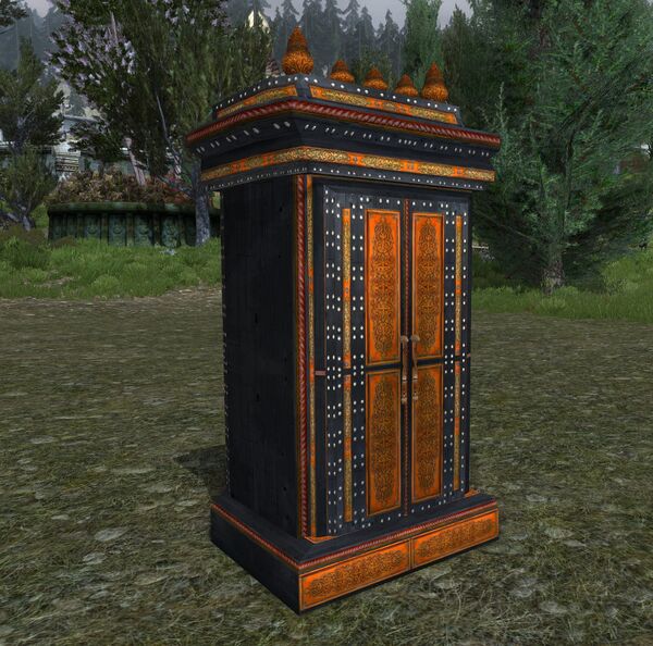 Item:Umbari Wardrobe - Lotro-Wiki.com