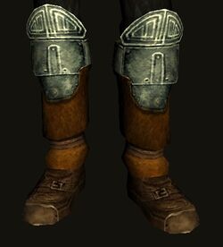 Dwarf-make Greaves