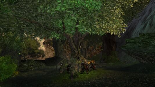 Uruks attempting to fell a Huorn