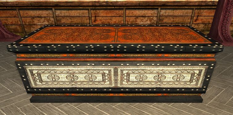Well-crafted Umbari Trunk