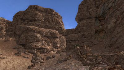 The Usâl enters Khûd Zagin over a dry ledge, which once was a waterfall.